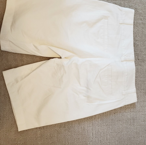 Loft walking shorts size 0 - Picture 3 of 4